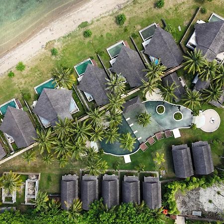The Club Villas Lombok Sekotong Exterior photo