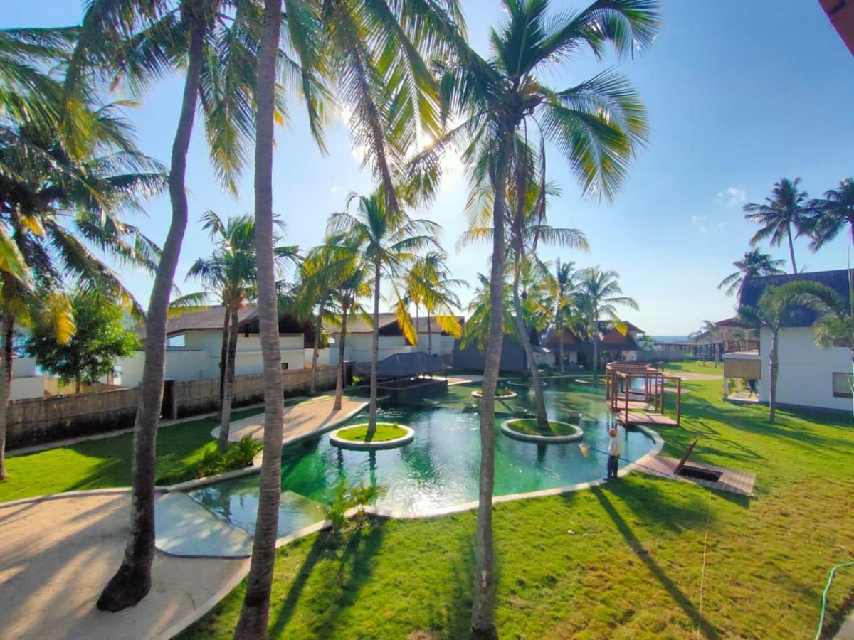 The Club Villas Lombok Sekotong Exterior photo
