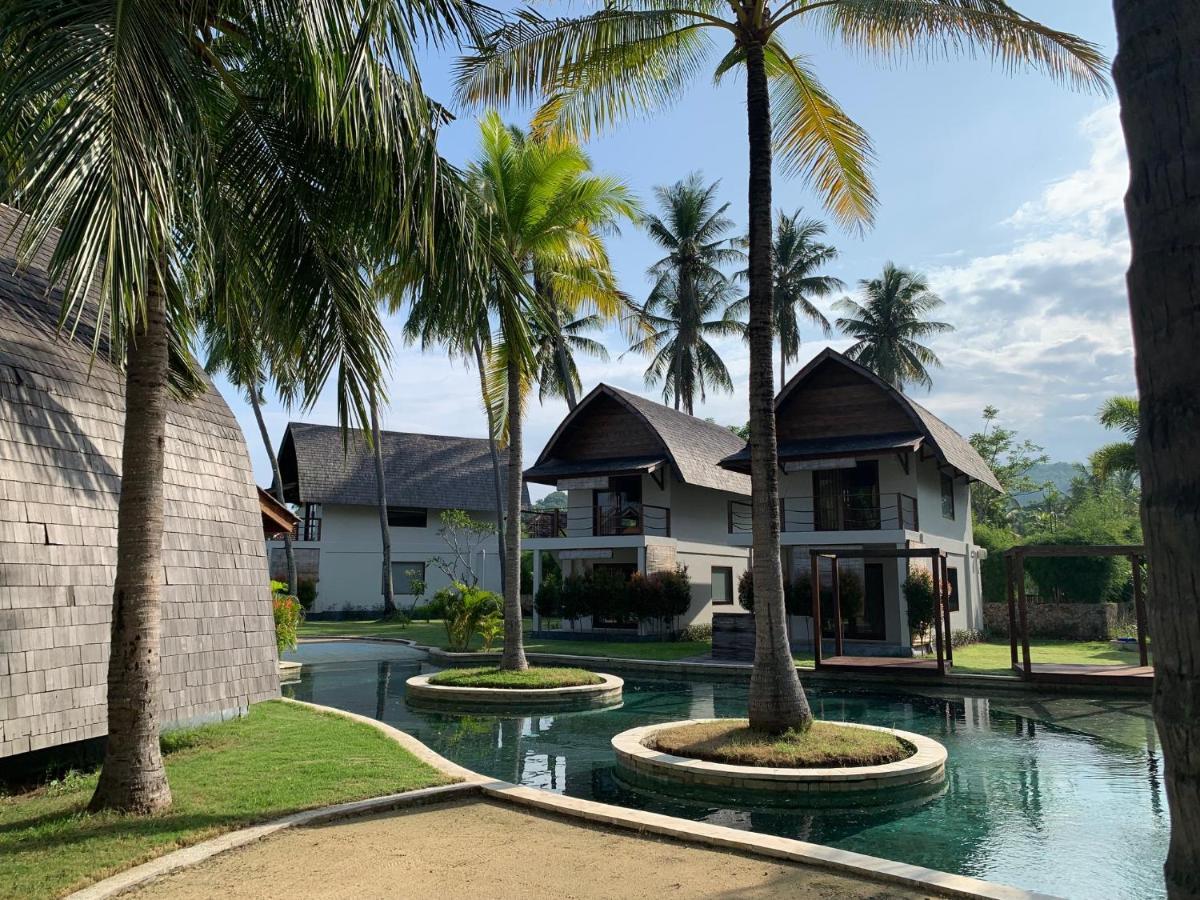 The Club Villas Lombok Sekotong Exterior photo