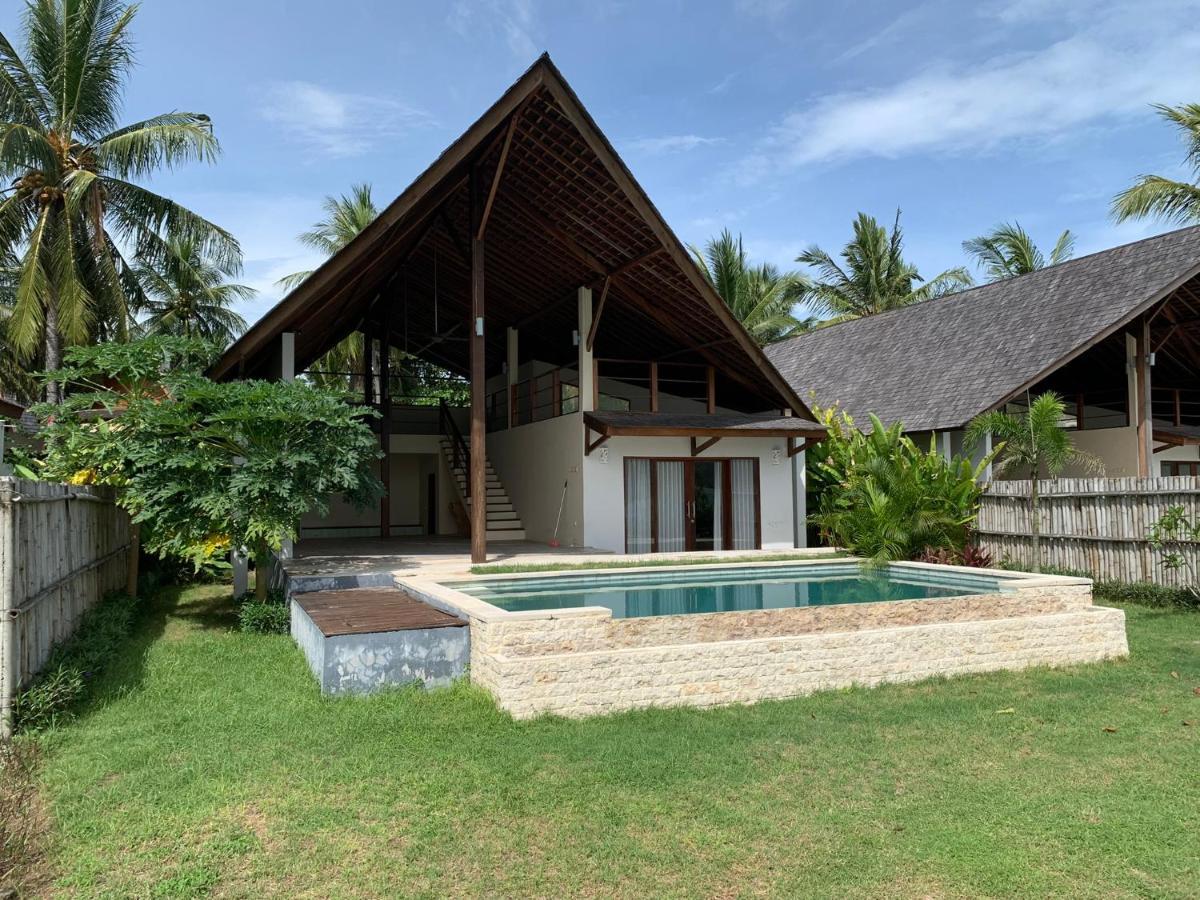 The Club Villas Lombok Sekotong Exterior photo